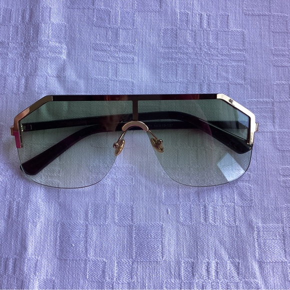 Eyez 2 Skyz Sunglasses - Picture 2 of 3